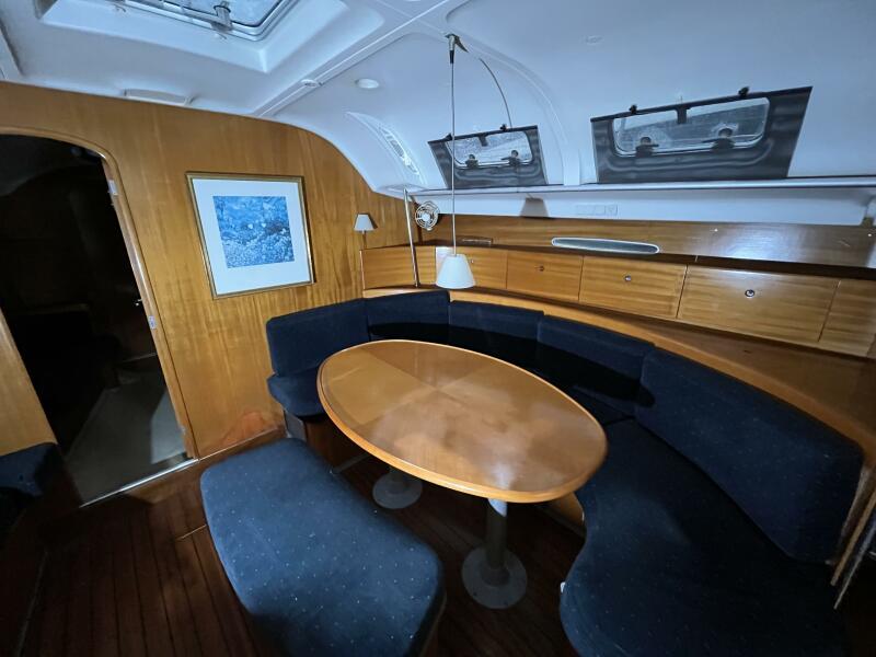 42' 1999 Beneteau First 42s7