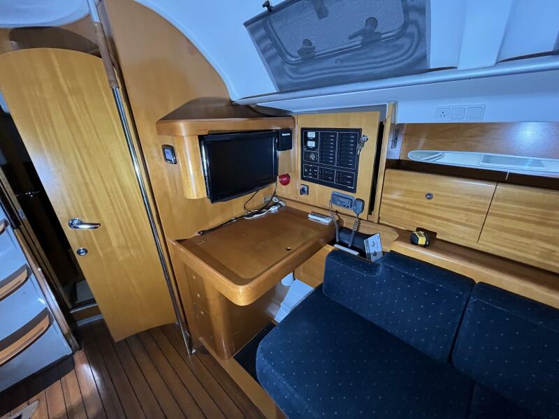 42' 1999 Beneteau First 42s7