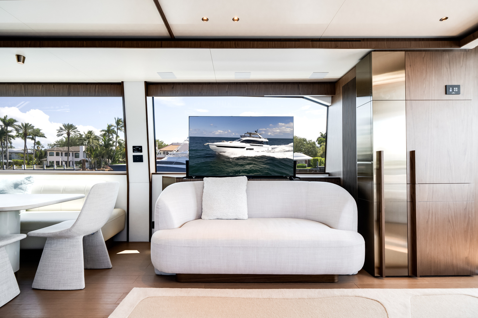 72ft Azimut Yacht For Sale