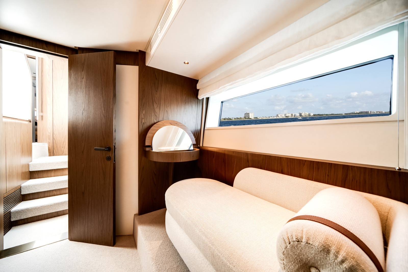 72ft Azimut Yacht For Sale