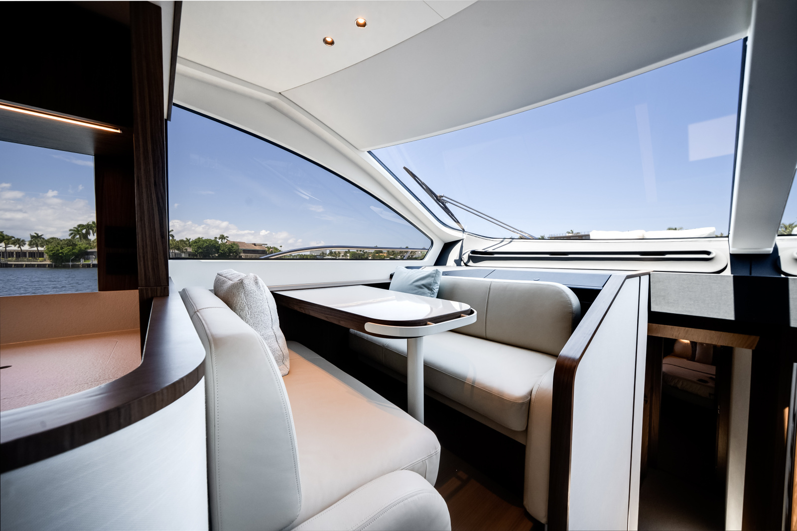 72ft Azimut Yacht For Sale