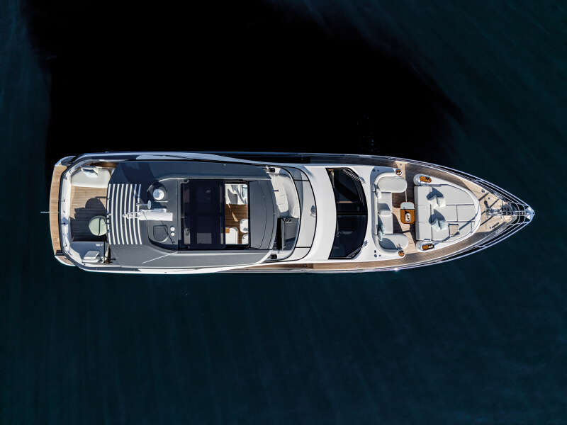 72ft Azimut Yacht For Sale