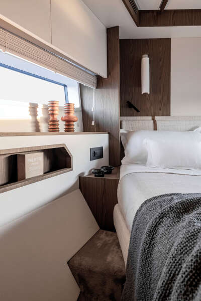 72ft Azimut Yacht For Sale