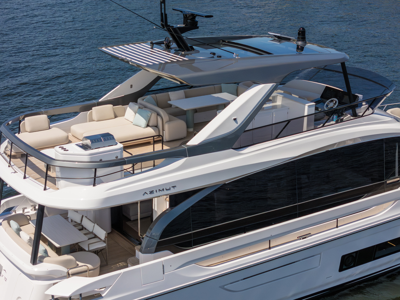 72ft Azimut Yacht For Sale