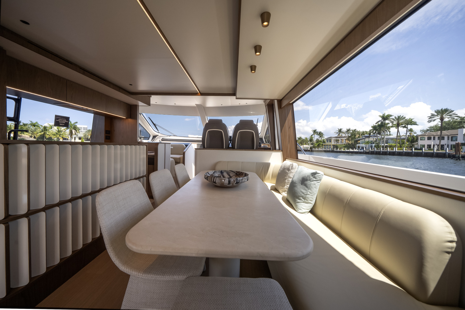 72ft Azimut Yacht For Sale