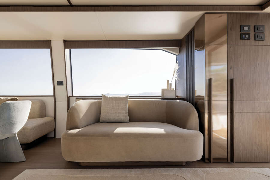 72ft Azimut Yacht For Sale