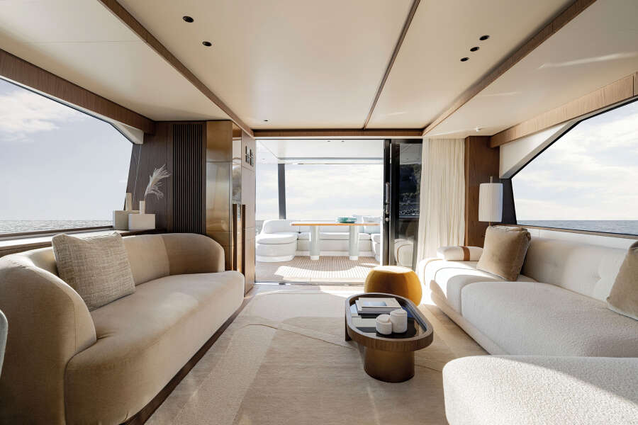 72ft Azimut Yacht For Sale