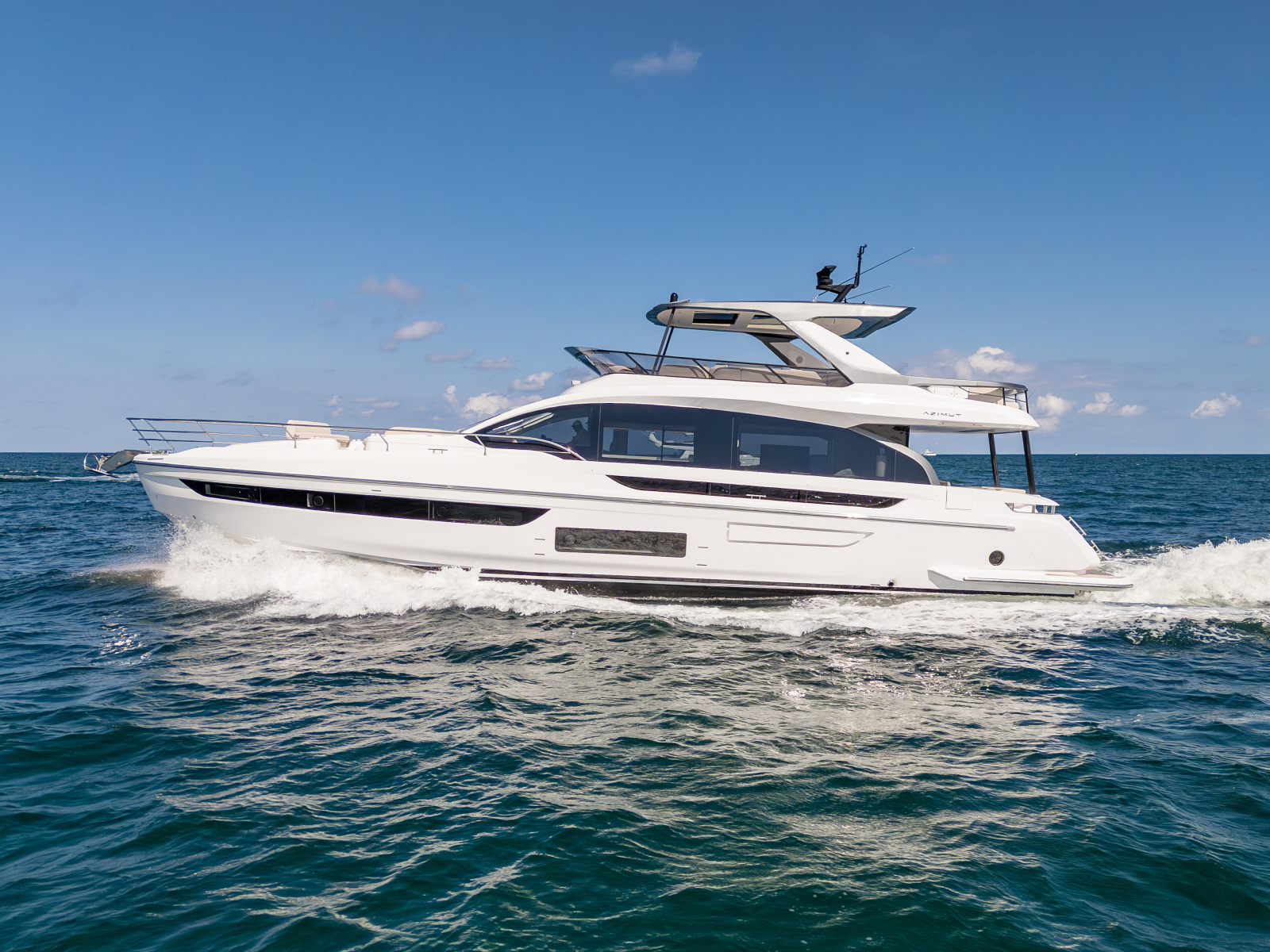 72ft Azimut Yacht For Sale