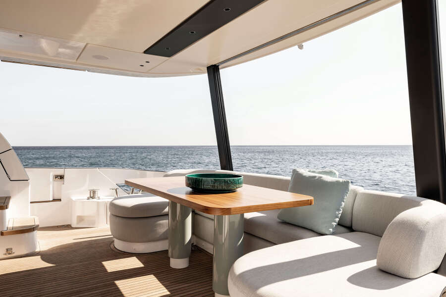 72ft Azimut Yacht For Sale