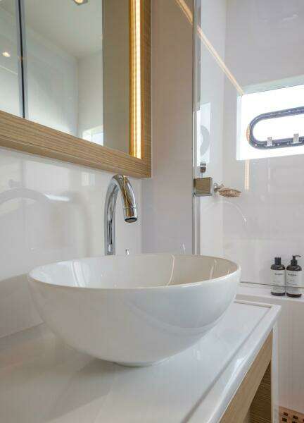 54ft Aquila Yacht For Sale