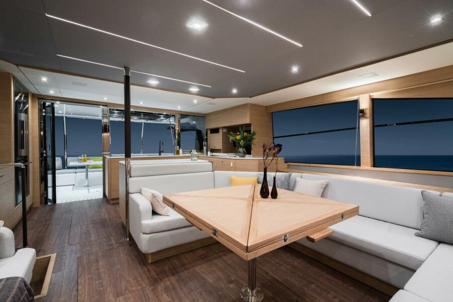 54' 2024 Aquila 54 Yacht