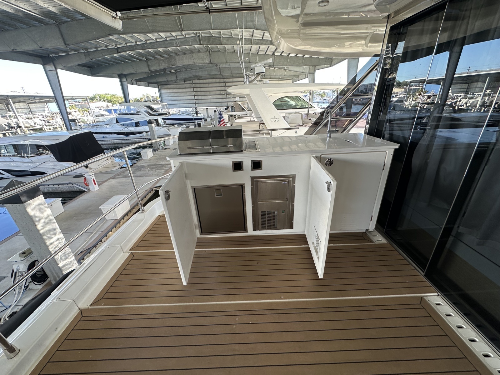 2024 Aquila 54 Yacht