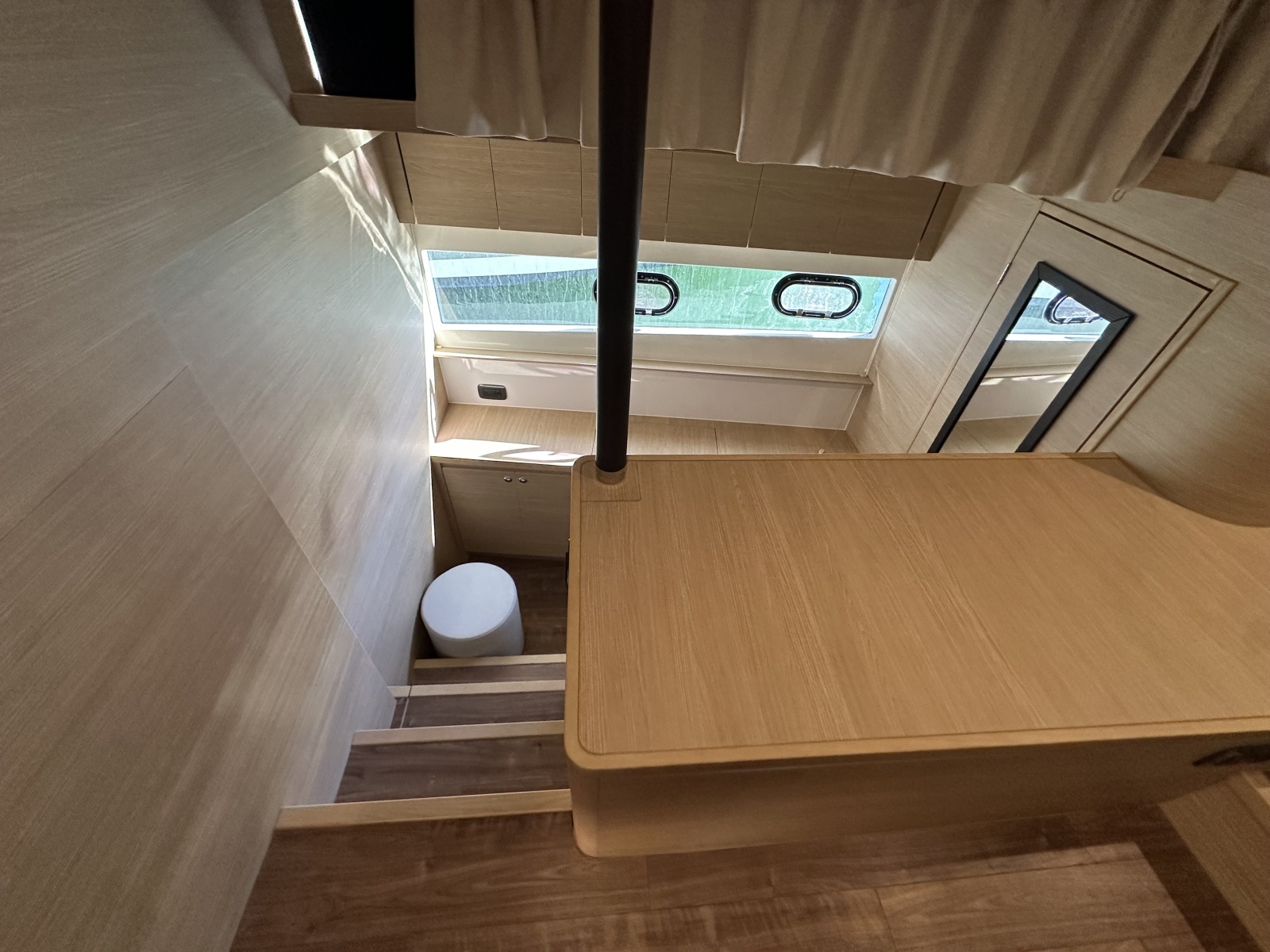 2024 Aquila 54 Yacht