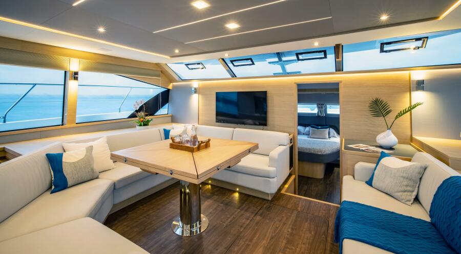 54' 2024 Aquila 54 Yacht