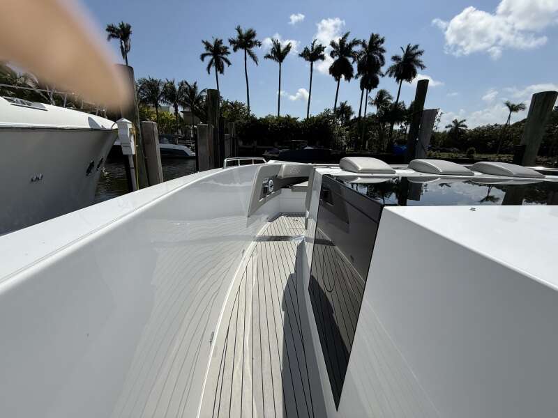 50ft Cruisers Yachts Yacht For Sale
