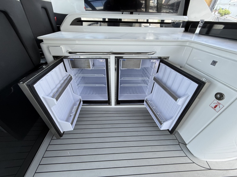 50' 2024 Cruisers Yachts 50 GLS Outboard