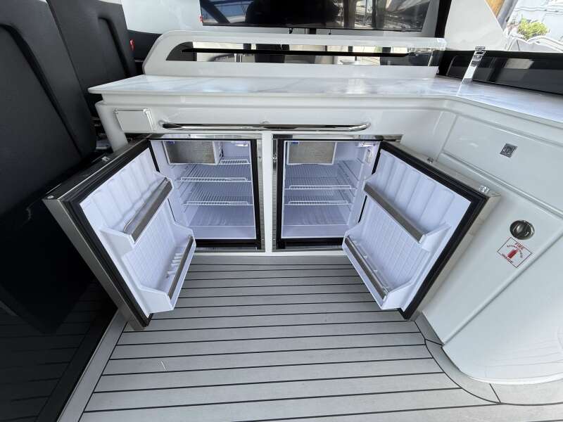 50ft Cruisers Yachts Yacht For Sale