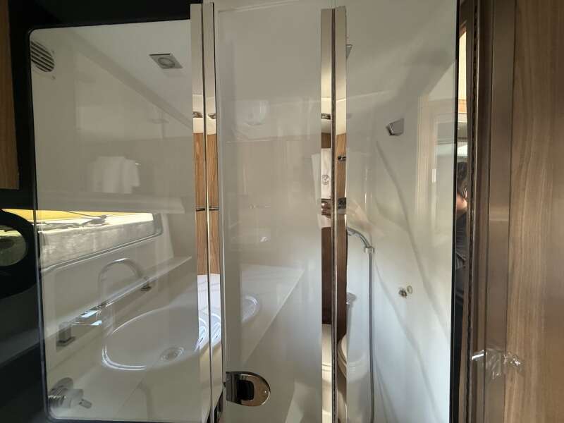 50ft Cruisers Yachts Yacht For Sale