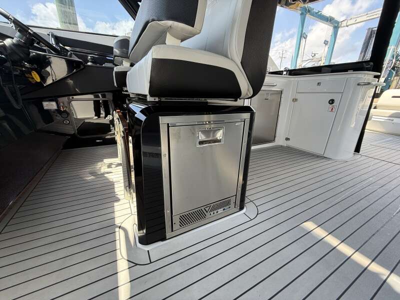 50ft Cruisers Yachts Yacht For Sale