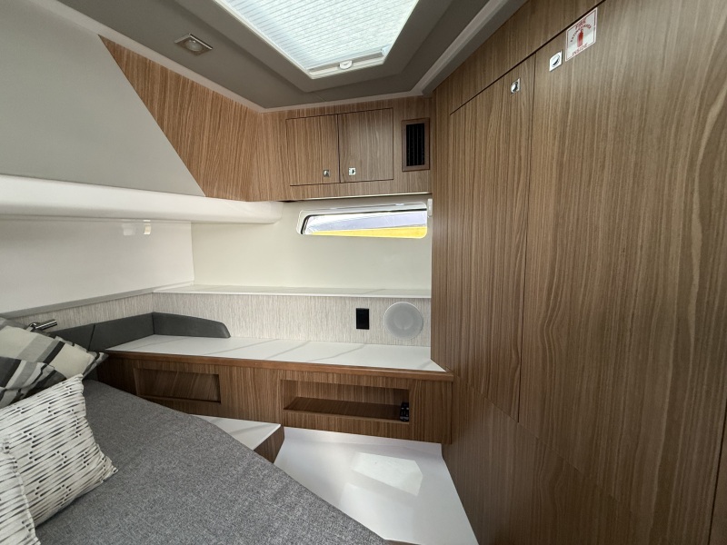 50' 2024 Cruisers Yachts 50 GLS Outboard