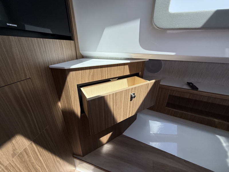 50' 2024 Cruisers Yachts 50 GLS Outboard