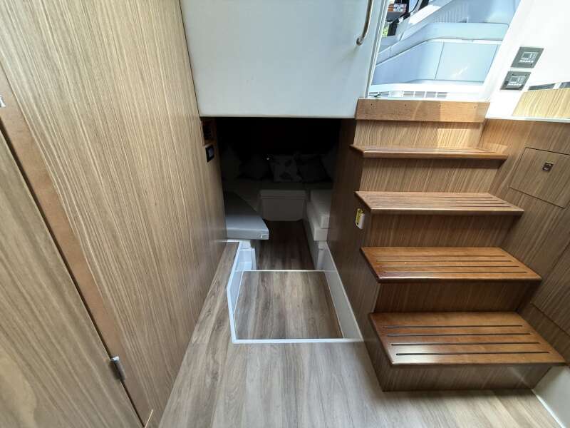 50ft Cruisers Yachts Yacht For Sale