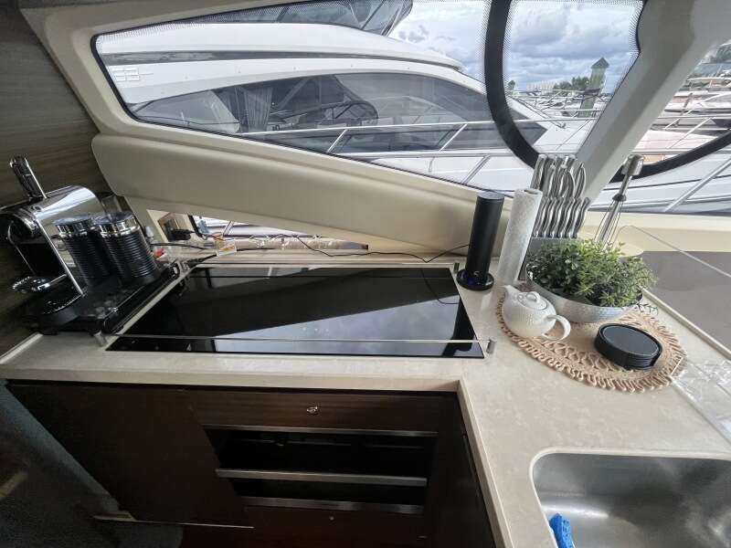 54ft Azimut Yacht For Sale