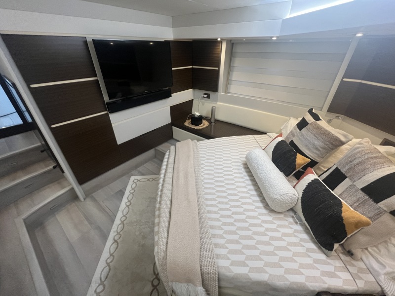 54' 2015 Azimut 54 FLY