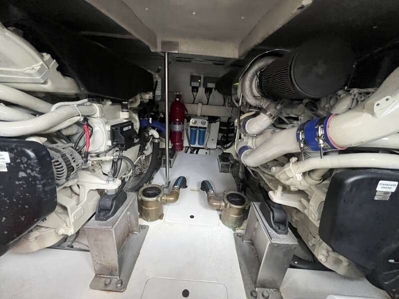 54ft Azimut Yacht For Sale