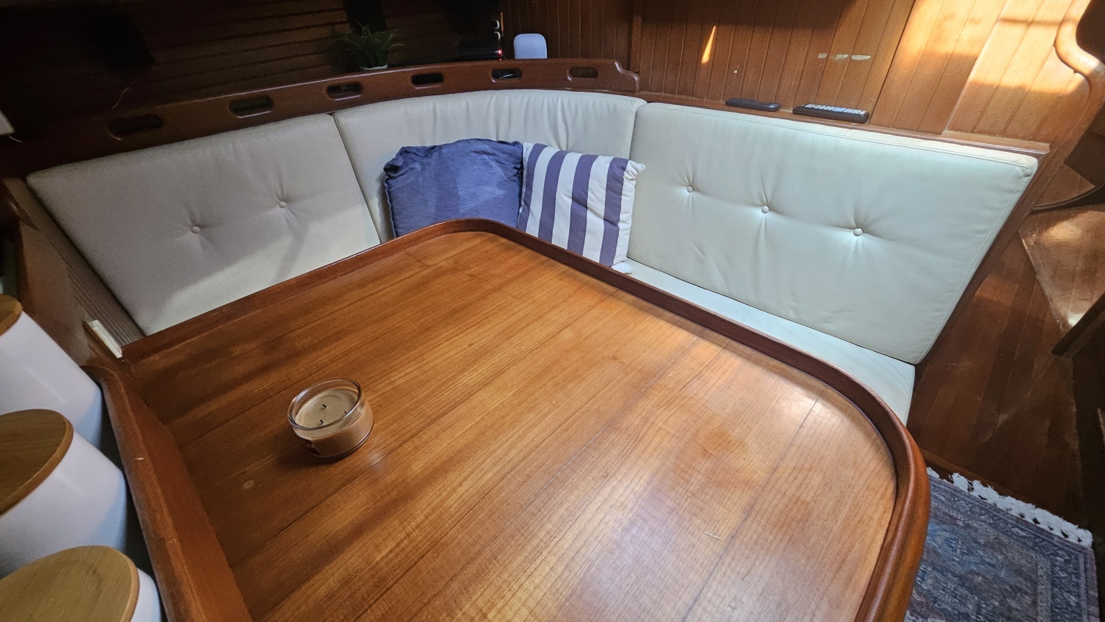 1985 Hans Christian 33T