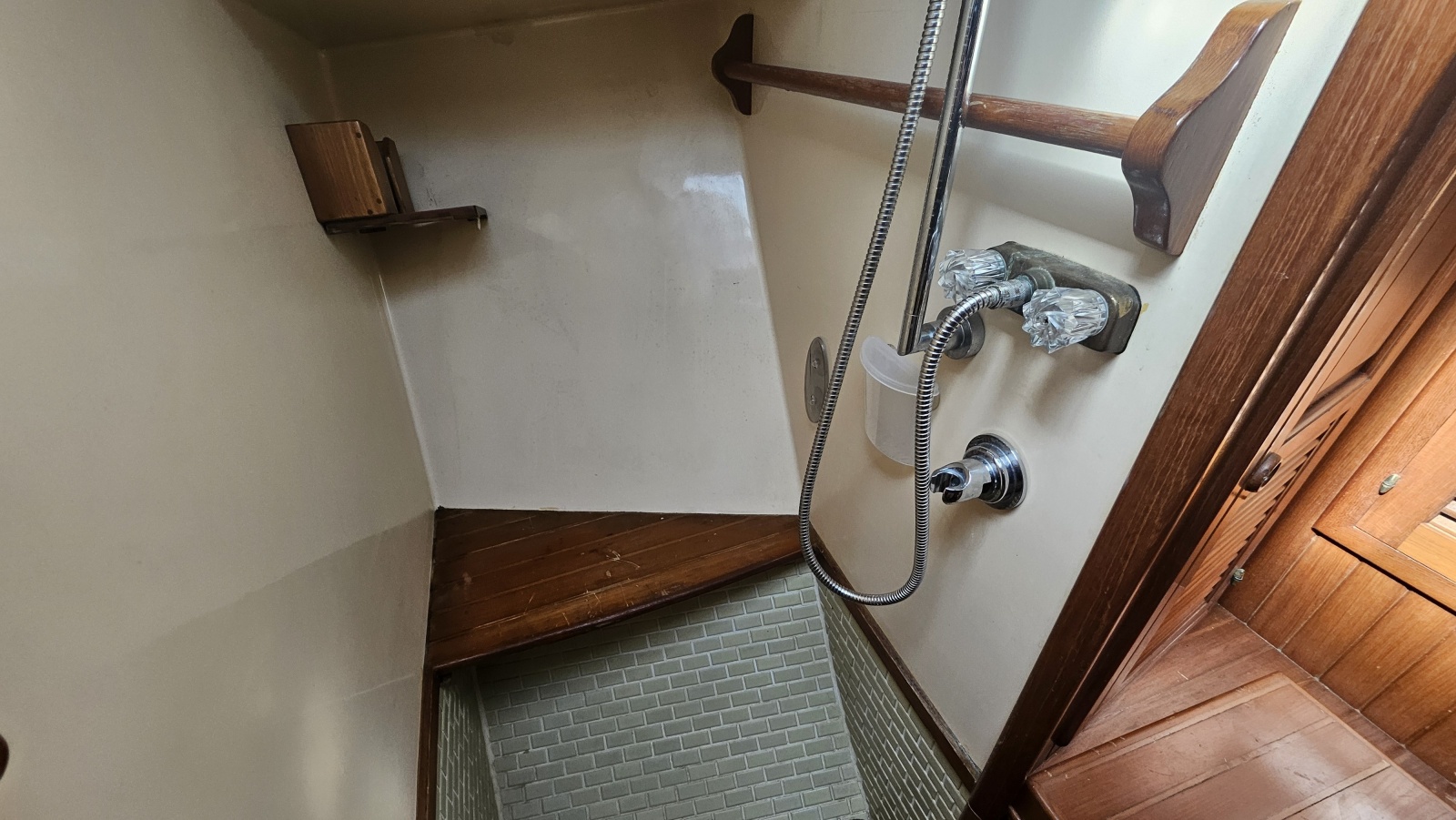 33' 1985 Hans Christian 33T