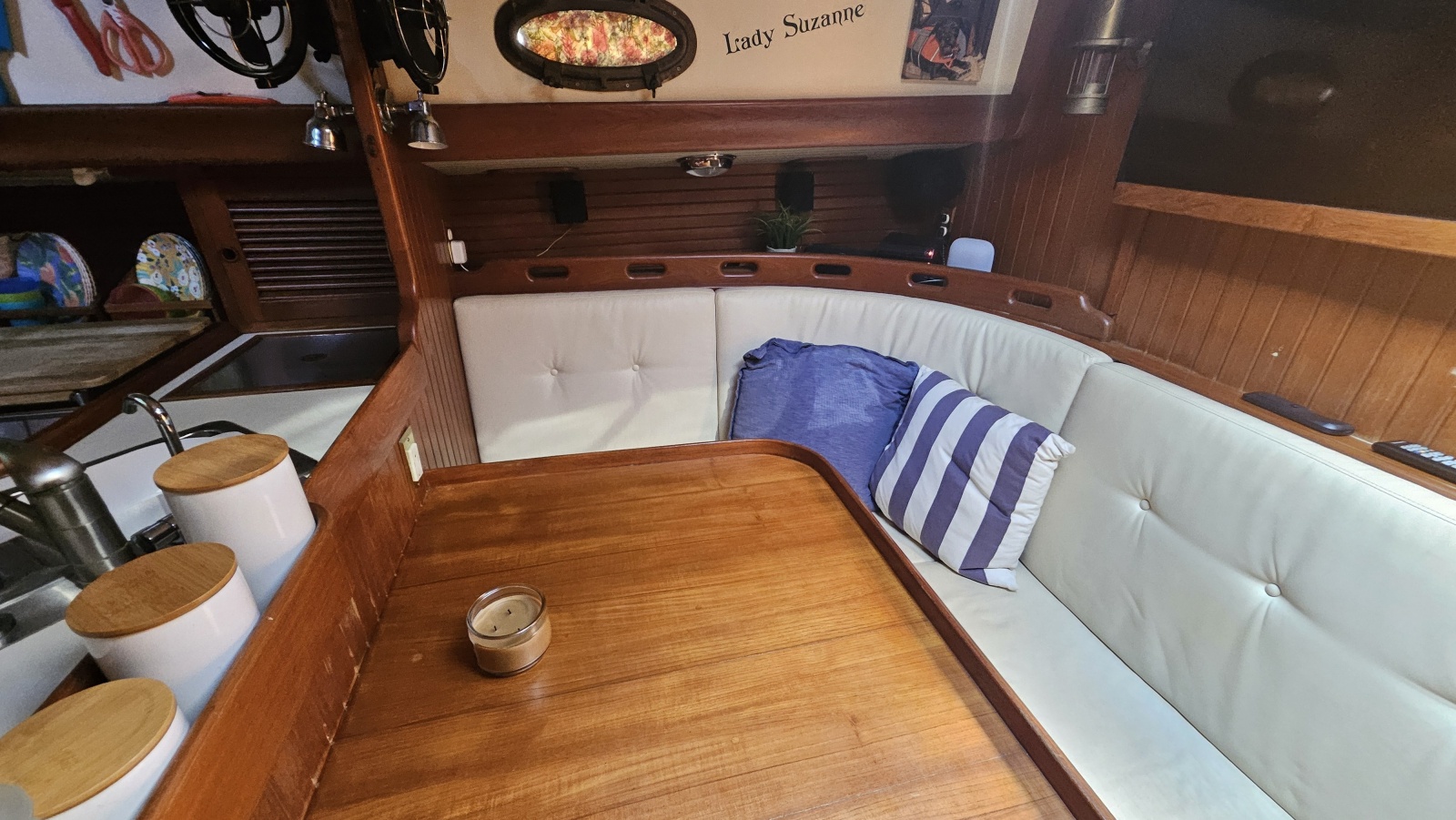 33' 1985 Hans Christian 33T