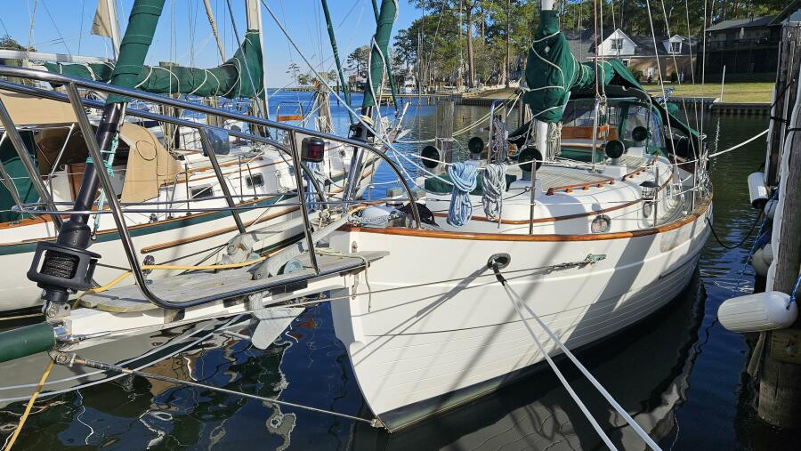 33' 1985 Hans Christian 33T