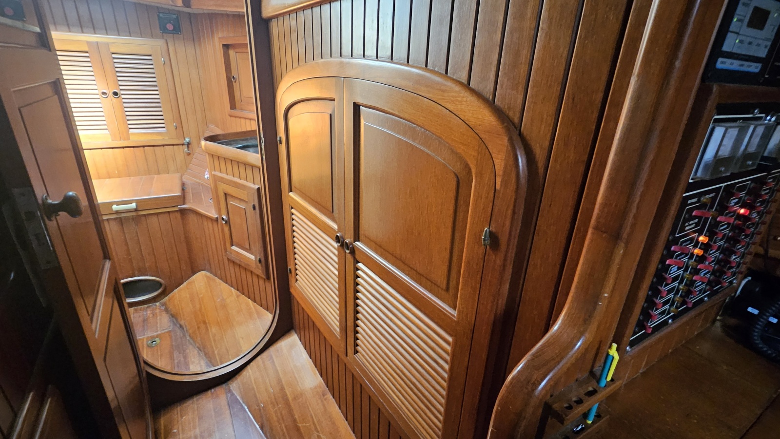 33' 1985 Hans Christian 33T