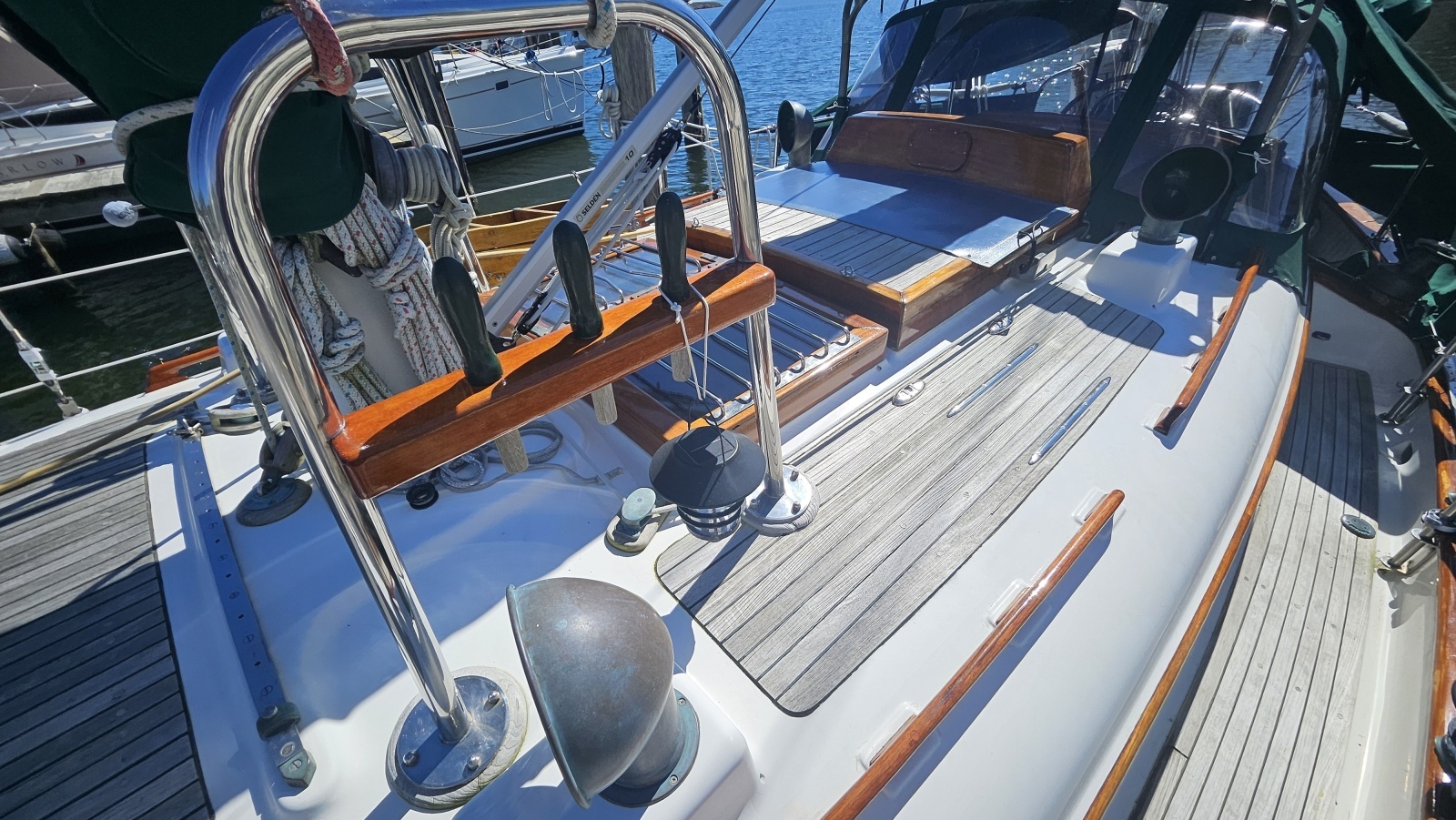 1985 Hans Christian 33T