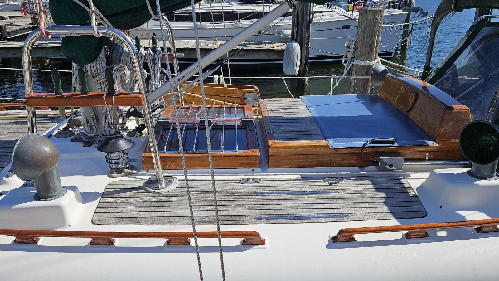 33' 1985 Hans Christian 33T