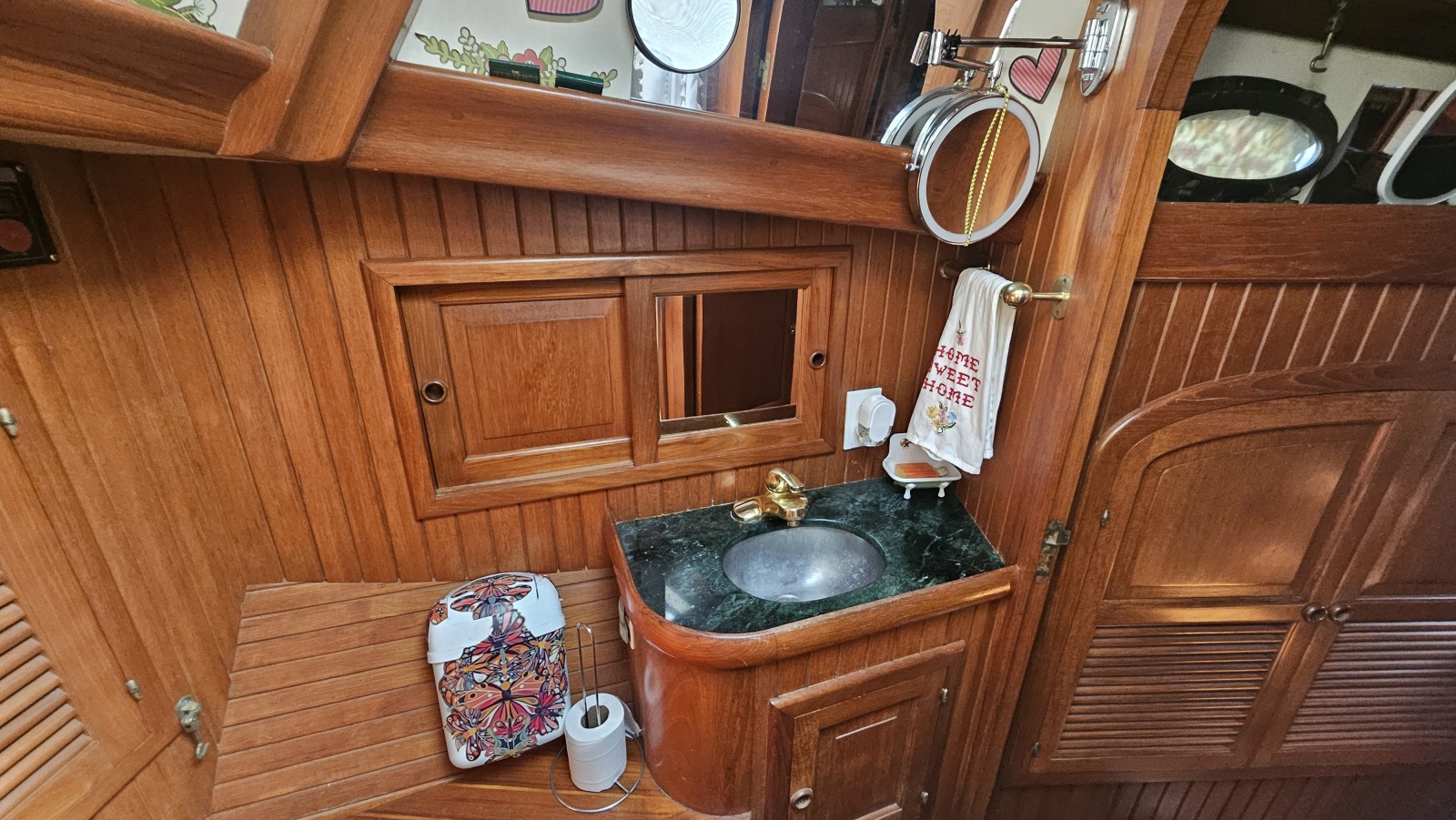 33' 1985 Hans Christian 33T