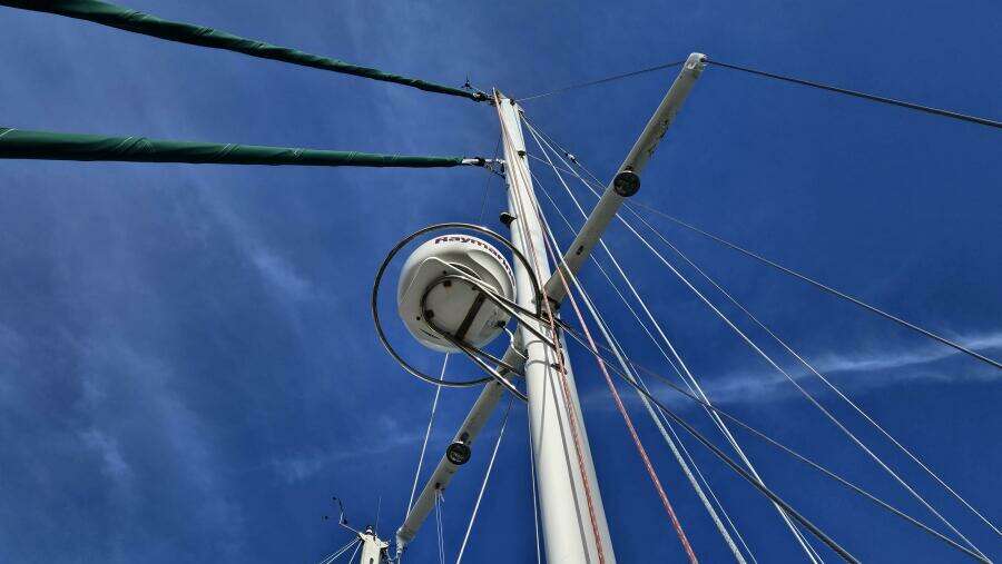 1985 Hans Christian 33T