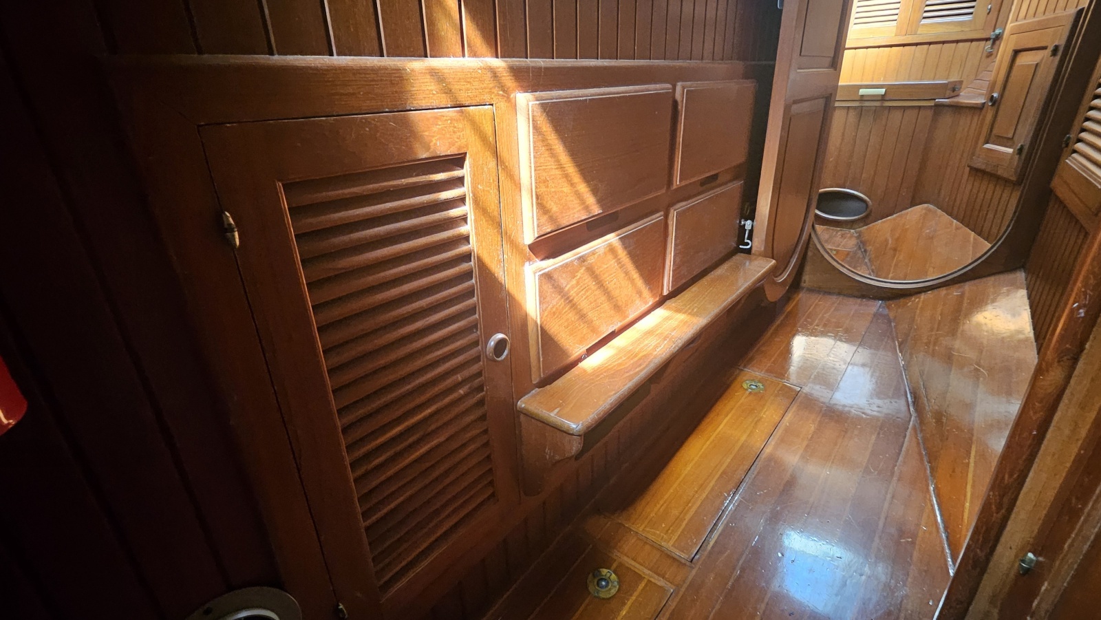 33' 1985 Hans Christian 33T