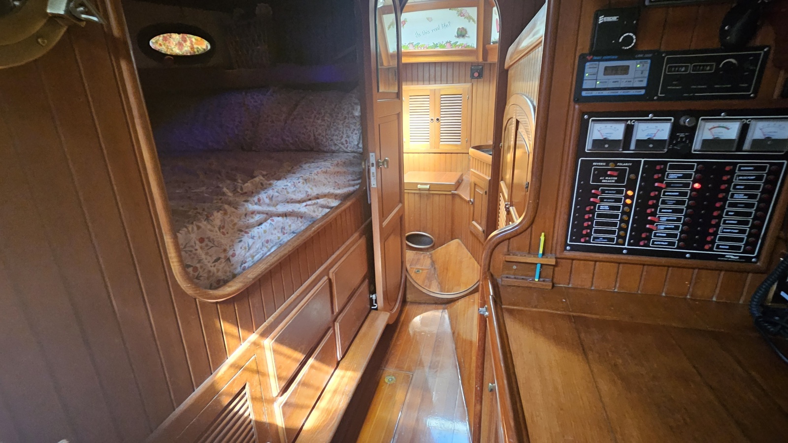 33' 1985 Hans Christian 33T