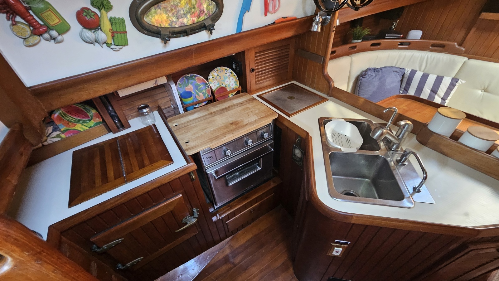 33' 1985 Hans Christian 33T