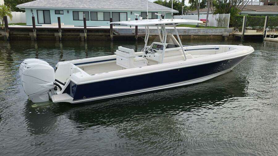 CG 32ft Intrepid Yacht For Sale