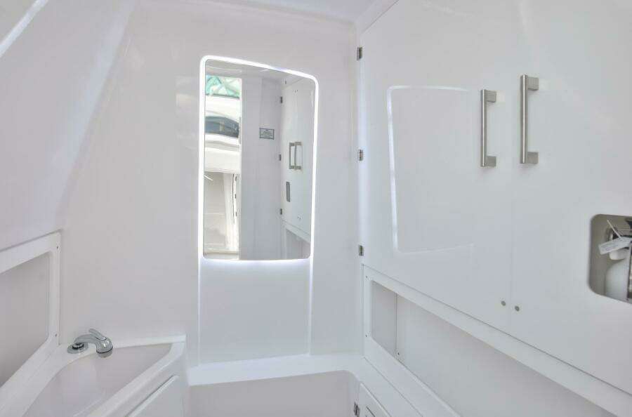 34ft Jupiter Yacht For Sale