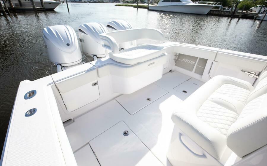 34' 2026 Jupiter 340LS