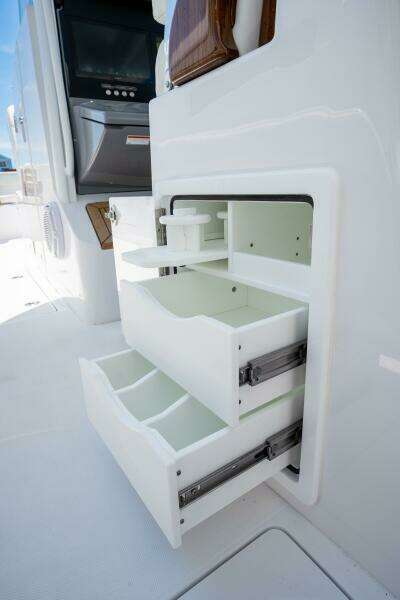 34ft Jupiter Yacht For Sale