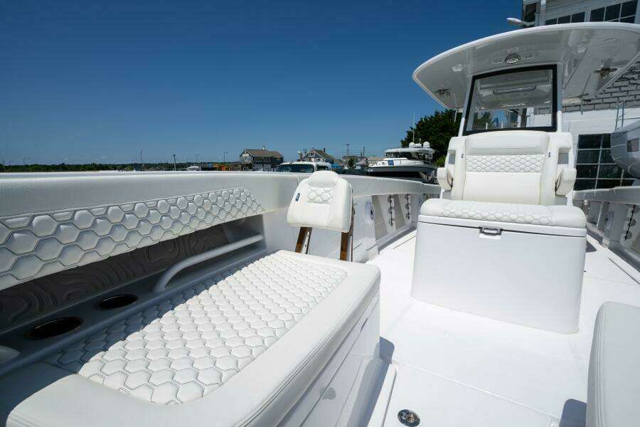 34ft Jupiter Yacht For Sale