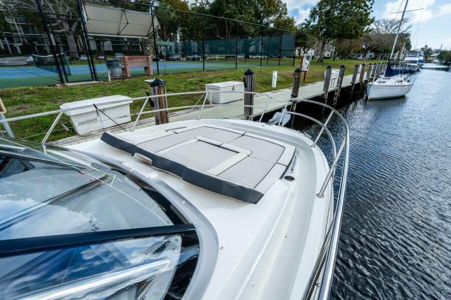 35' 2024 Jeanneau Leader 10.5 WA S2