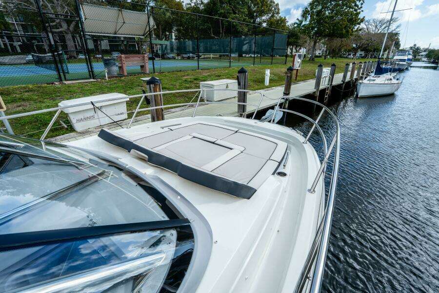 35ft Jeanneau Yacht For Sale