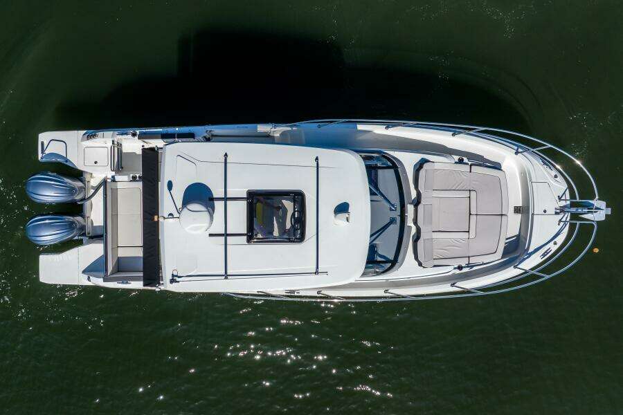 35ft Jeanneau Yacht For Sale