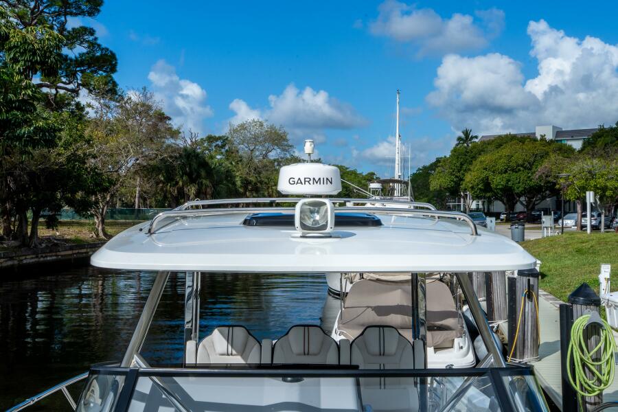 35' 2024 Jeanneau Leader 10.5 WA S2